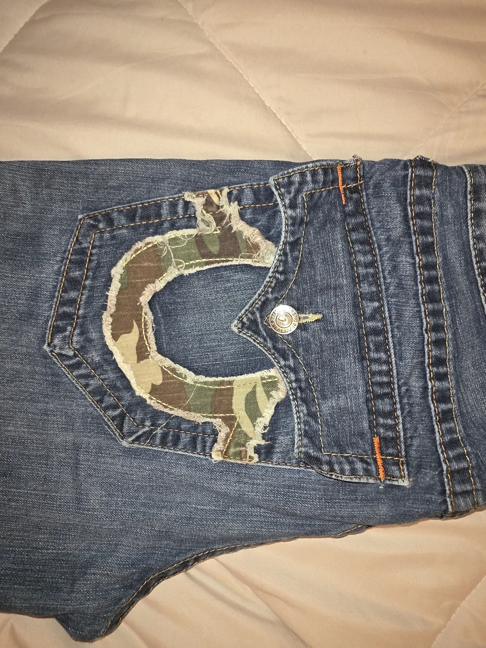 True Religion Blue Denim Jeans with Camo Pockets & Orange Stitching  Sz 34